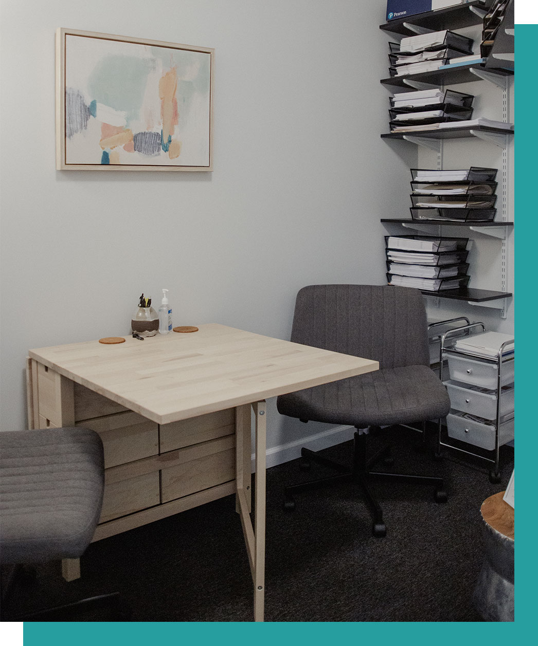 Psychological testing space in the Andersonville Mindfulness & Psychology's offices