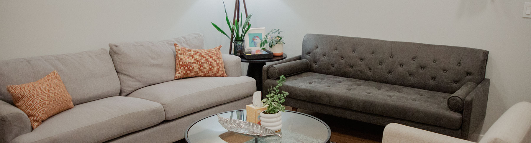 Groups meeting space within Andersonville Mindfulness & Psychology's office