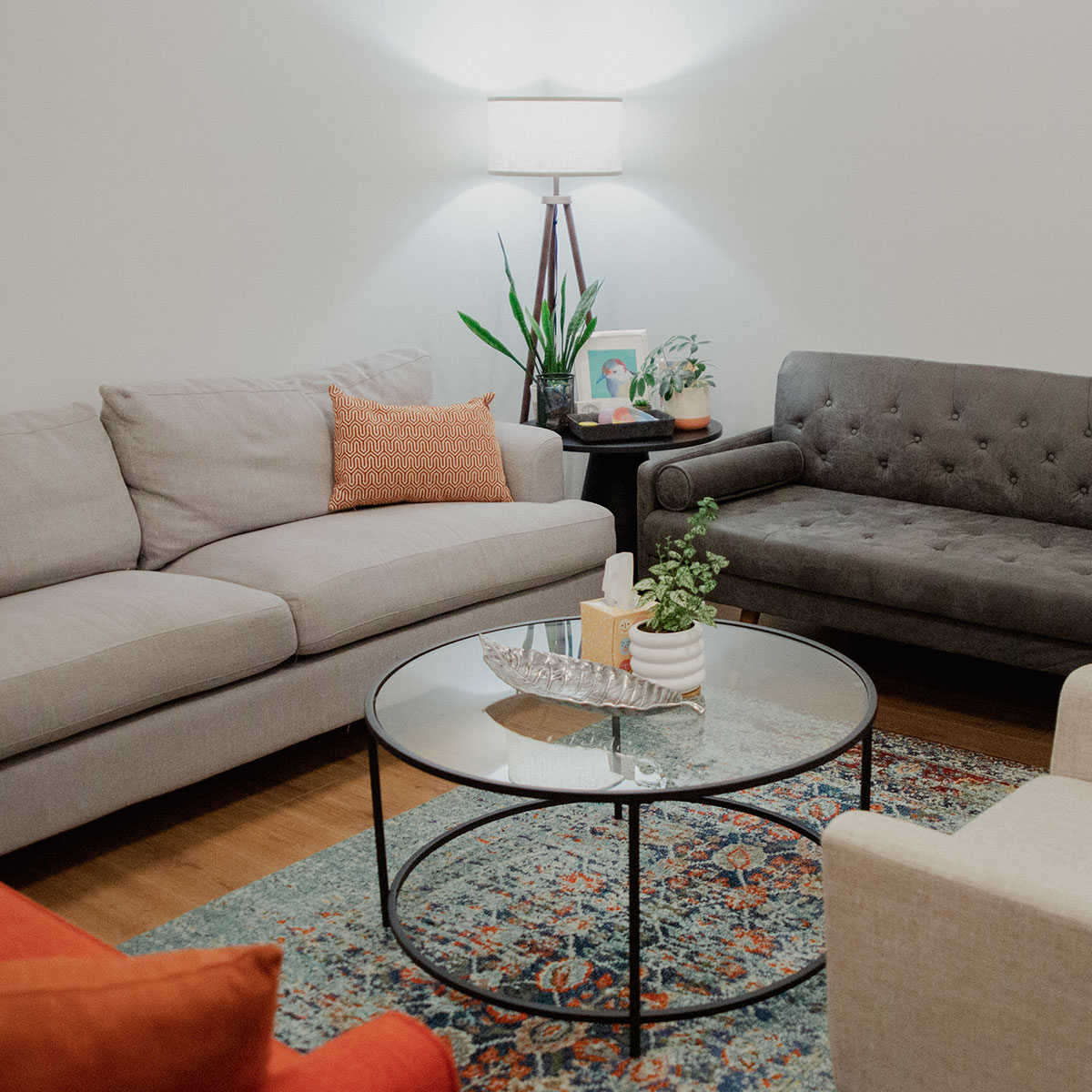 Groups meeting space within Andersonville Mindfulness & Psychology's office